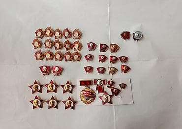 matlar: Sovet dövrünə aid kolleksiya – Lenin təsvirli nişanlar və medallar — 2