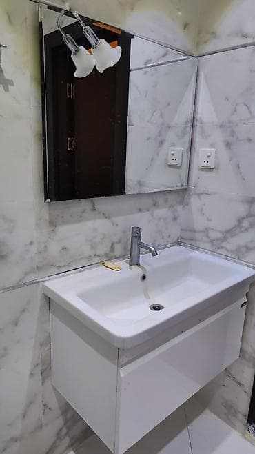 Sanitar qovşağı üçün tamamlanmış dəst - Divara quraşdırılan geniş