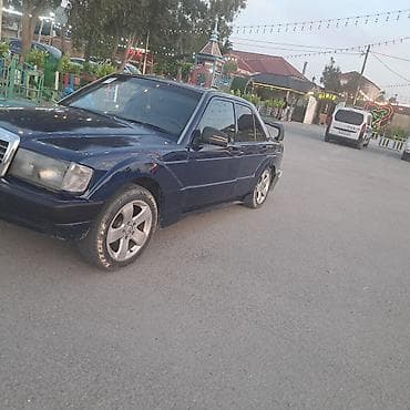 tap az mercedes 190: Mercedes-Benz 190 (W201): 2.5 l | 1993 il Sedan — 6