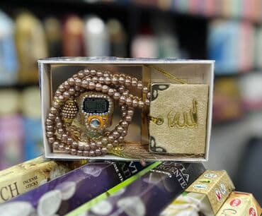 *Kiçik Qurani Kərim (Dekor),* *Zikrsayan və mirvari təsbeh seti.*