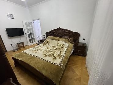 Klassik üslubda tam yataq dəsti Tərkibi: - 2 nəfərlik taxta çarpayı – — 4