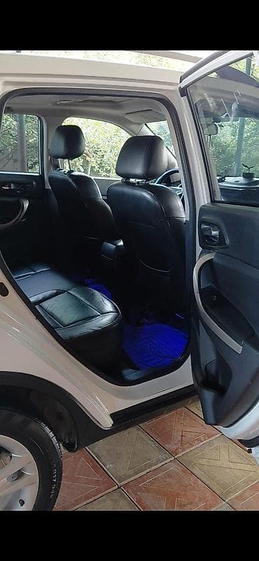 vaz 2107 abirsofka: Changan CS35: 1.6 l | 2014 il 158 km Krossover — 3