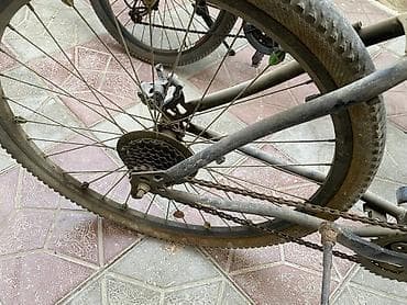 Şəhər və yüngül off-road gəzintiləri üçün klassik dağ velosipedi — 6