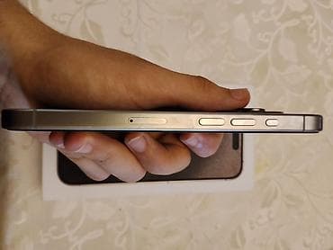 16 pro max dubay: IPhone 15 Pro, 256 GB, Gümüşü, Barmaq izi, Simsiz şarj, Face ID — 3