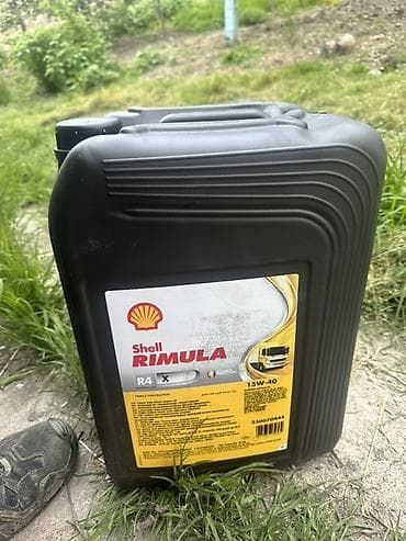 Shell Rimula R4 X 15W-40 dizel mühərrik yağı - Viskozite: 15W-40 -