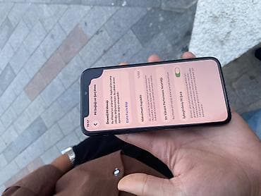 stranger things max: IPhone 11 Pro, 64 GB — 3