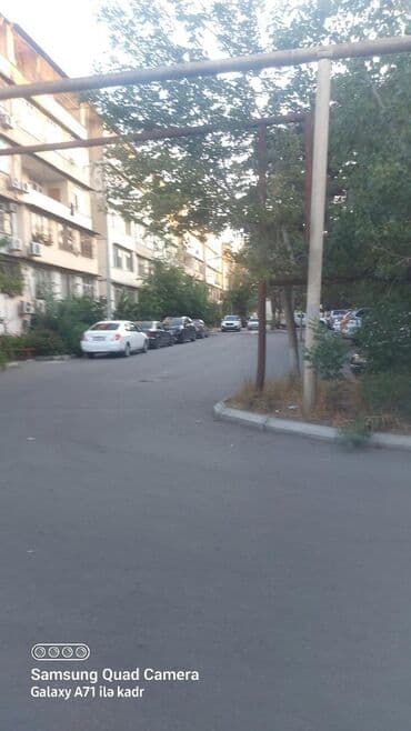 meronun arxası: Bakı, Bakıxanov qəs., 2 otaqlı, Köhnə tikili, m. Neftçilər, 43 kv. m — 4