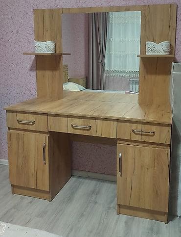 masa transformatoru: Düz masa, Stulsuz, Polkalı, Siyirməli, Sadə laminat — 2