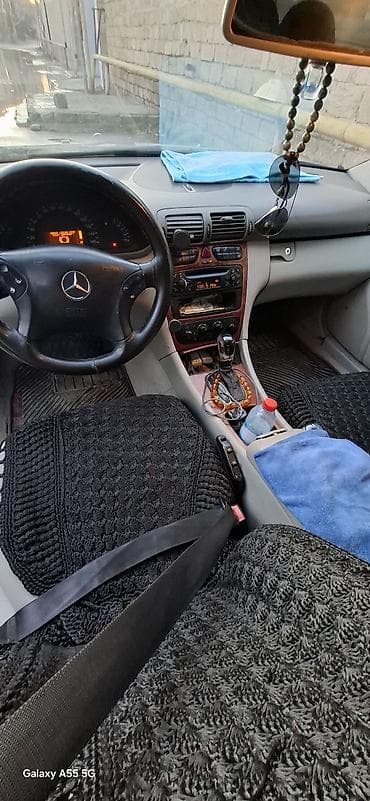 mersedes peci: Mercedes-Benz 220: 2.2 l | 2001 il Sedan — 8