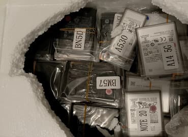 samsung 4: Tapılmayan batareyalar birbaşa skladdan topdan qiymətə.İstenilən — 1