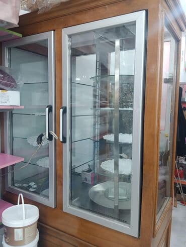 Dərin dondurucular: *Gözel*⁰¹⁰³ *Tort vitrini* *900azn* hün 2m50sm. bir tərəfi fırlanır — 1