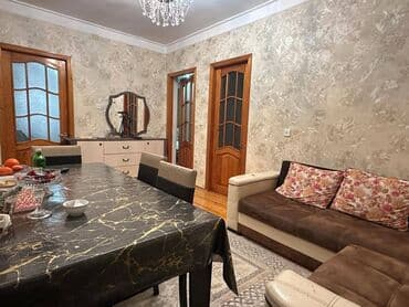 xirdalanda tecili satilan evler: Bakıxanov qəs. 3 otaqlı, 100 kv. m, Yeni təmirli — 3