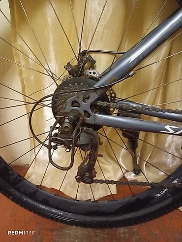 Velosiped ehtiyyat hissələri: Təkərlər: iri dişli off-road protektorlu, 29" sinfinə yaxın böyük ölçü — 8