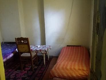 28 may ev: Bileceride plowad terefde bir otaq bir metbexi olan heyet evi kiraye — 2