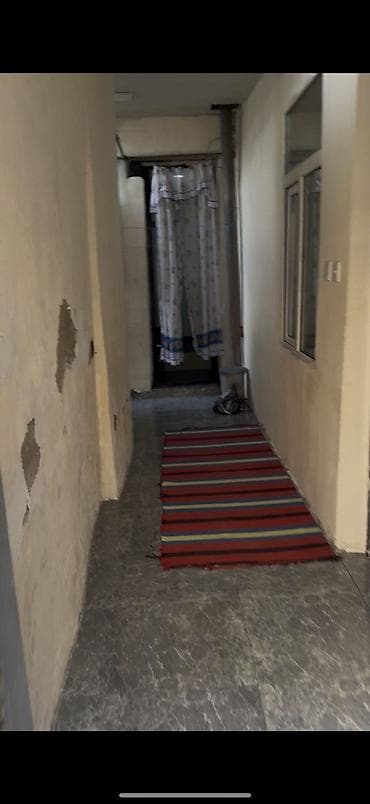 ceyranbatan ev: Vorovskidə, Azadlıq metrosuna 5-7 dq məsafədə yerləşən şəxsi həyət evi — 2