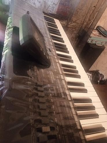 Musiqi alətləri: Sintezator, Korg, İşlənmiş, Ünvandan götürmə — 1