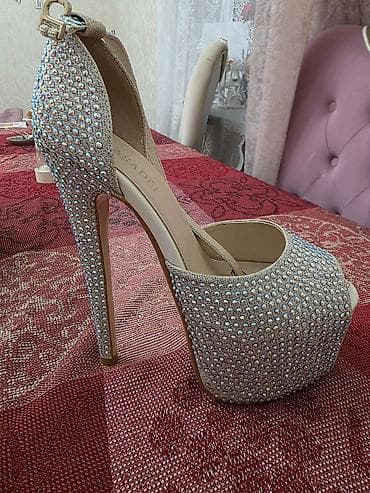 Qadın geyimləri: CASADEI brendi qadın platforma tufi. - Model: açıq burunlu, nazik — 1