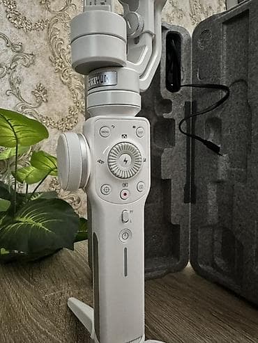 mini xaladenik: Zhiyun Smooth 5 SM113 smartfon stabilizatoru Məhsul təsviri: - 3 oxlu — 5