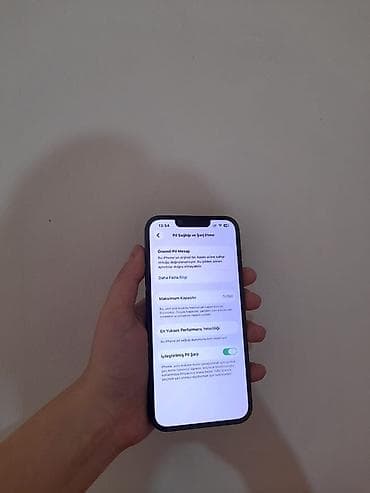 iphone 13 dubay: IPhone 13, 128 GB, Qara, Face ID — 5
