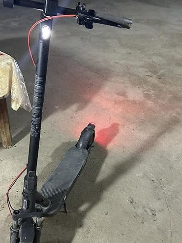 gitara haqqinda melumat: Elektrikli skuter tecili satilir. - Güclü ön işıq və arxa stop işığı - — 3