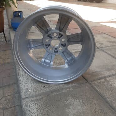 22 5 təkər: R15 tayota prius diskisi : 1 ədəd Gümüş rəngdə heç bir problemi yoxdur — 3