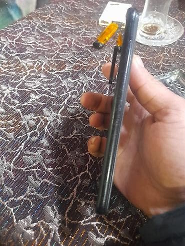 xiaomi civi 3: Xiaomi smartfon - Ekran: təxminən 6.3" ölçülü tam ekran, damla-tip ön — 4