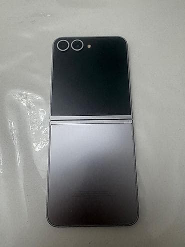 Samsung Galaxy Z Flip 6, 256 GB, rəng - Gümüşü, Sensor, Barmaq izi, Simsiz şarj lalafo.az -da Samsung Galaxy Z Flip 6, 256 GB, rəng - Gümüşü, Sensor, Barmaq izi, Simsiz şarj