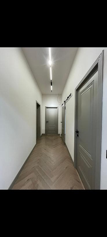 ucuz lüsturlar: İşıq xətti sistemləri –Sahil metrosunun düz yanı, sahil bağı ilə — 1