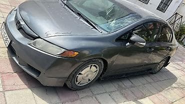 Продажа авто: Honda Civic: 1.8 л | Седан — 2