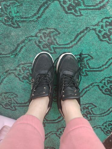 nike cortez qadın krossovkaları: Ölçü: 41, rəng - Qara, İşlənmiş — 3