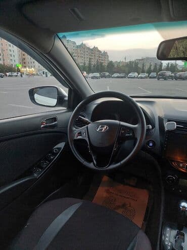 qubada ucuz avtomabiller: Hyundai Accent: 1.6 l | 2012 il Sedan — 6