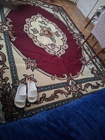 Xalça – klassik dizaynlı, böyük ölçülü - Naxış: Mərkəzdə çiçək