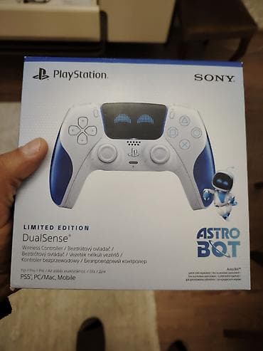 PlayStation DualSense Wireless Controller – Limited Edition (Astro Bot