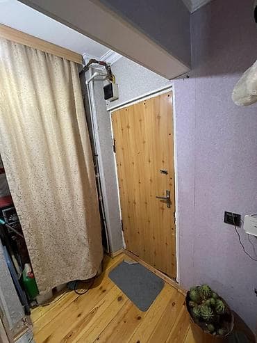 xankendi ev satilir: Bakı, Studiya, Köhnə tikili, m. Xalqlar Dostluğu, 42 kv. m — 1
