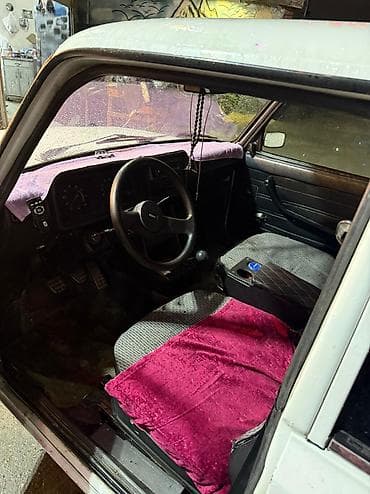 kreditle 07 masinlar: VAZ (LADA) 2107: 1.6 l | 2003 il 15234 km Sedan — 4