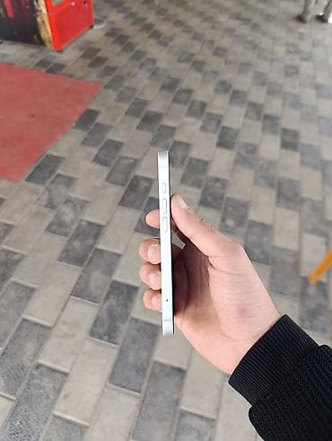 siemens mobil: IPhone SE 2022, Ağ, Barmaq izi — 2