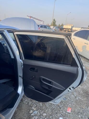 opel astra h mator sepi: Kia Cee’d, gümüş rəng, hetçbek. Texniki xüsusiyyətlər: - Benzin — 7