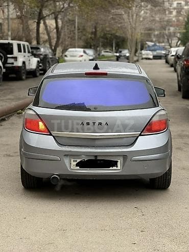 teker bazarı babek: Opel Astra: 1.4 l | 2006 il 239500 km Sedan — 3