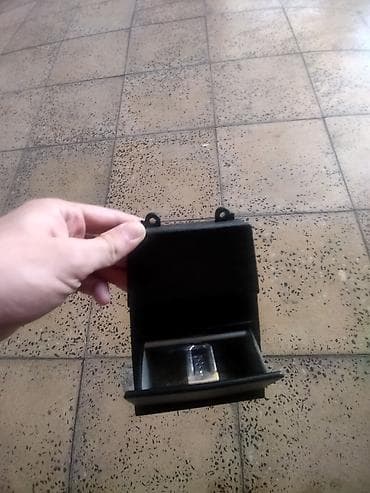 Avtomobil üçün orijinal plastik kül qabı/kiçik saxlama bölməsi at lalafo.az Avtomobil üçün orijinal plastik kül qabı/kiçik saxlama bölməsi
