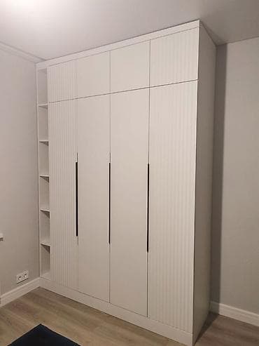 4 qapılı dolab: 3 qapılı, Siyirməli, Ağ, Digər material, Açılan, Düz dolab — 2