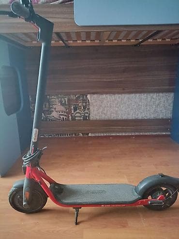 samkat: İşlənmiş Elektrik samokat 10", 251 - 350 Vt, 16 - 25 km/s, Ünvandan götürmə, Pulsuz çatdırılma — 3