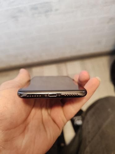 gence ayfon: IPhone X, 64 GB — 4