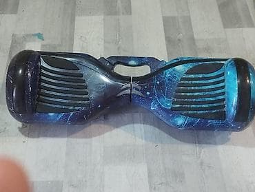 hoverboard: Göydəki ulduzlar və dumanlıqlar dizaynı ilə göz oxşayan bu hoverboard — 2