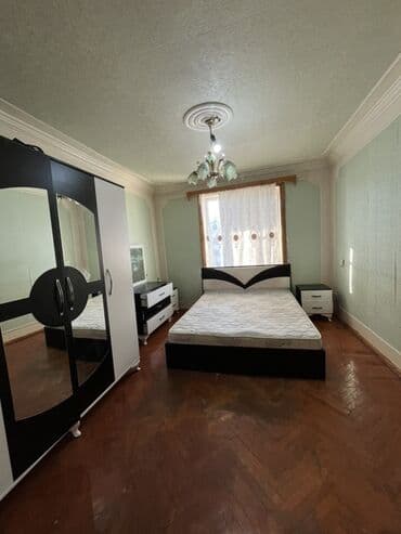 Uzunmüddətli kirayə mənzillər: Mərkəzdə universamın üstündə 9/5-ci mərtəbəsində 2 otaq (otaqlar — 3