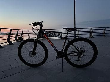 (Təcili satılır) Velosiped 29-luqdur, çox az sürülüb, heç bir yeri