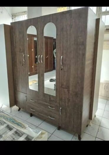polkalı şkaf: Açılan, 3 qapılı Düz dolab, Şifonyer — 17