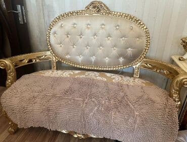 paletlərdən ibarət divan: Divan və jurnalnı. 5 il əvvəl baha qiymətə alınıb çox keyfiyyətli — 1