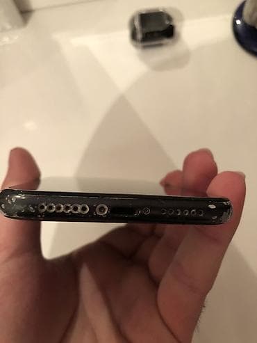 televizor wifi smart: IPhone Xr, Qara, Face ID — 5