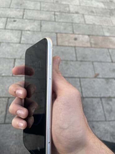 География: IPhone 11, 128 ГБ, Белый, Face ID — 6