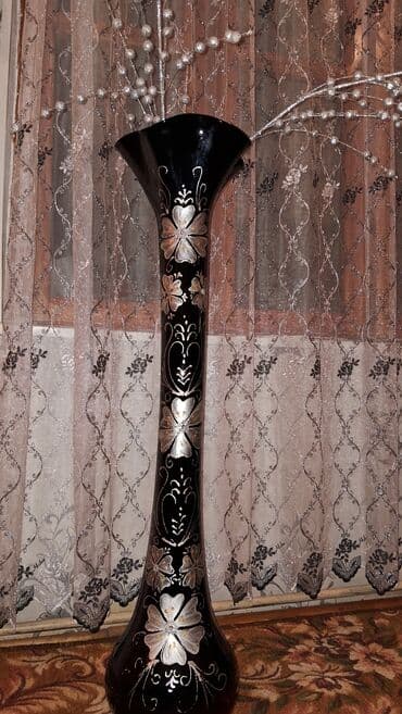 guldanlar: Bir vaza, Keramika — 2